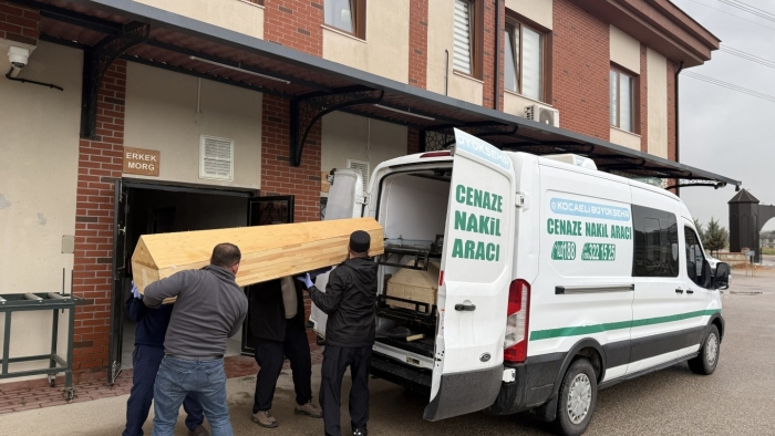 Kocaeli Büyükşehir acılara ortak oluyor;  Cenazeler 7/24 ücretsiz naklediliyor